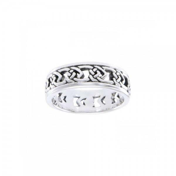 A Celtic beauty all the way ~ Celtic Knotwork Sterling Silver Ring