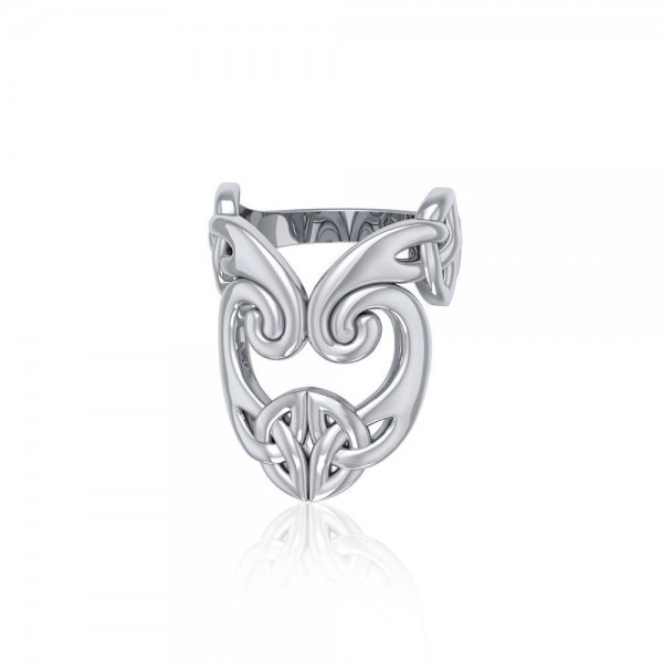 The deitybs pervasive energy ~ Sterling Silver Celtic Triquetra Ring