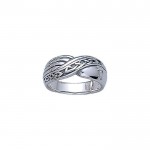 Beautiful and eternal ~ Celtic Knotwork Sterling Silver Ring