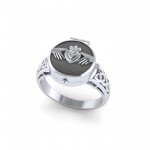 Live in the treasure of love, friendship, and loyalty~ Celtic Knot Claddagh Poison Sterling Silver Ring