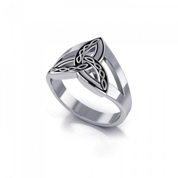 Braided Celtic Triquetra Ring