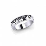 Wave Curl Silver Spinner Ring