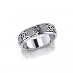 An unending breakthrough ~ Celtic Knotwork Sterling Silver Spinner Ring