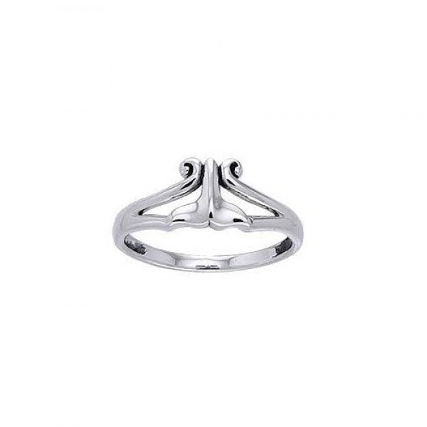 Whale Tail Ring
